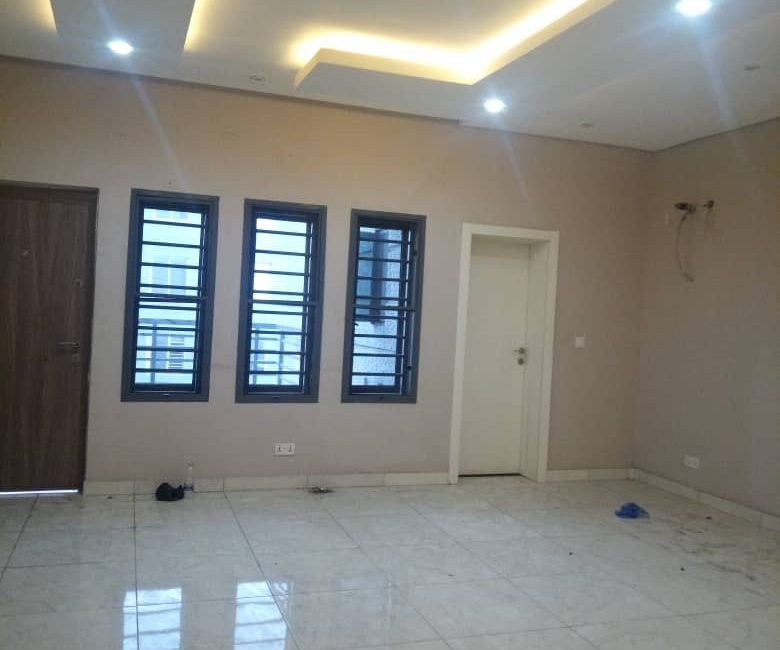 Luxury 3 bedroom flat at Maryland