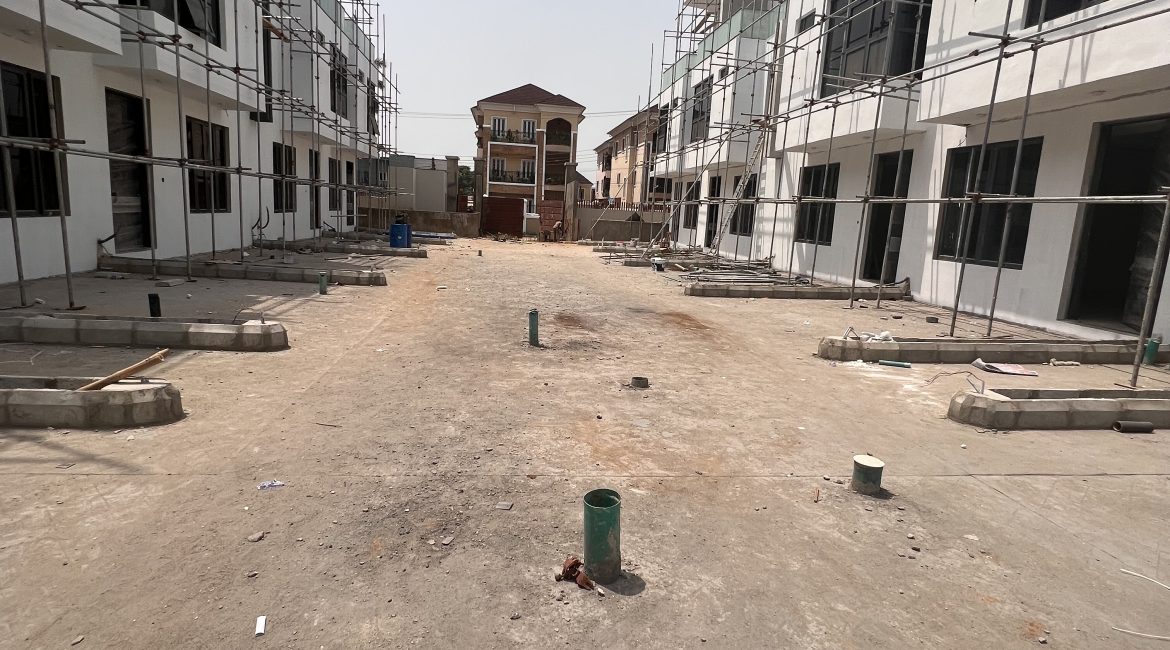 Luxury 4 bedroom Terrace duplex with a swimming pool
