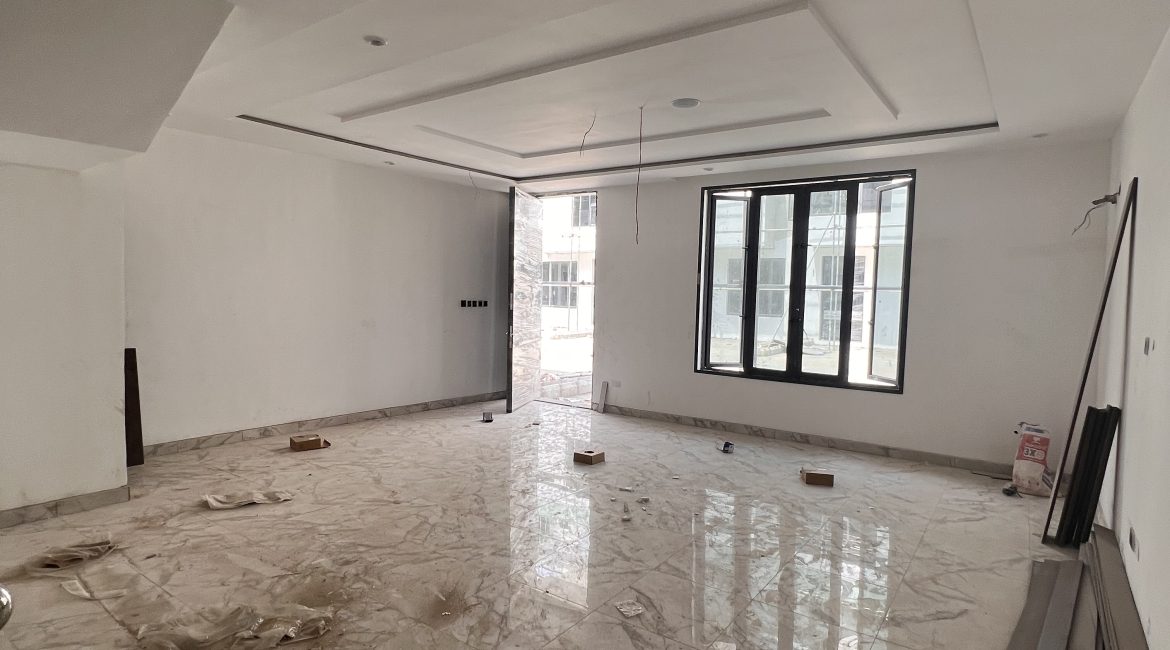Luxury 4 bedroom Terrace duplex with a swimming pool