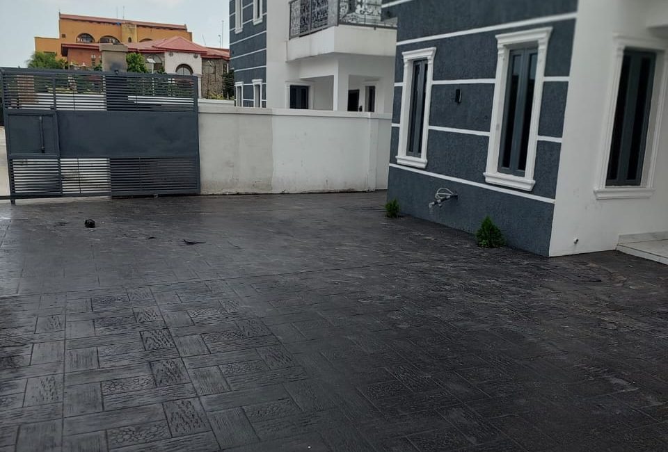 Luxury 5 bedroom house at IKEJA GRA