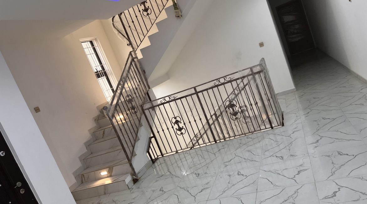 5 Bedroom Duplex with a Private Cinema and Swimming Pool