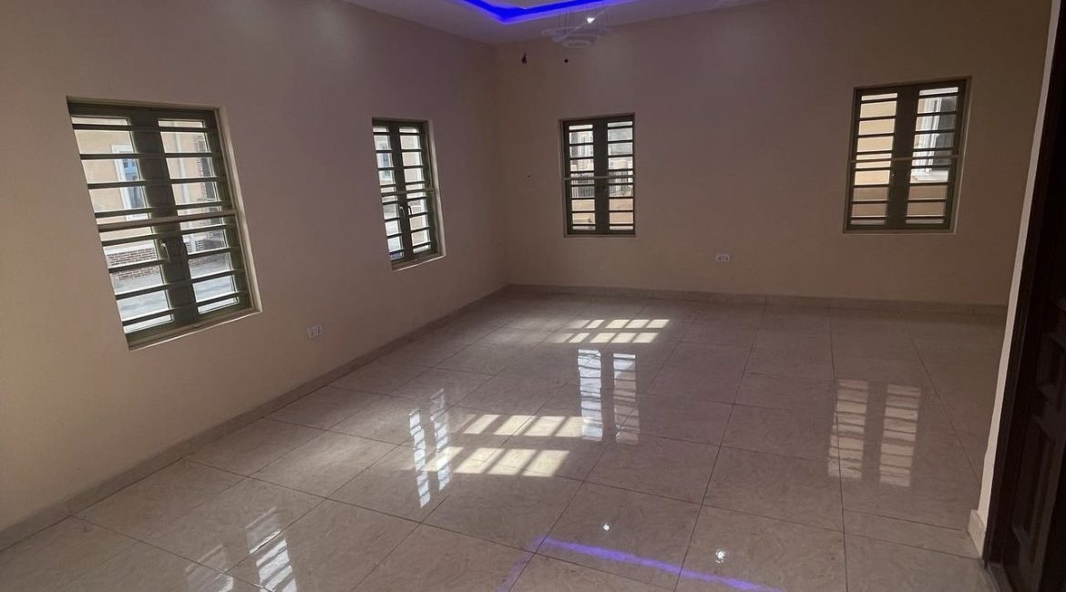 Luxury 4 bedroom detached house at Maryland