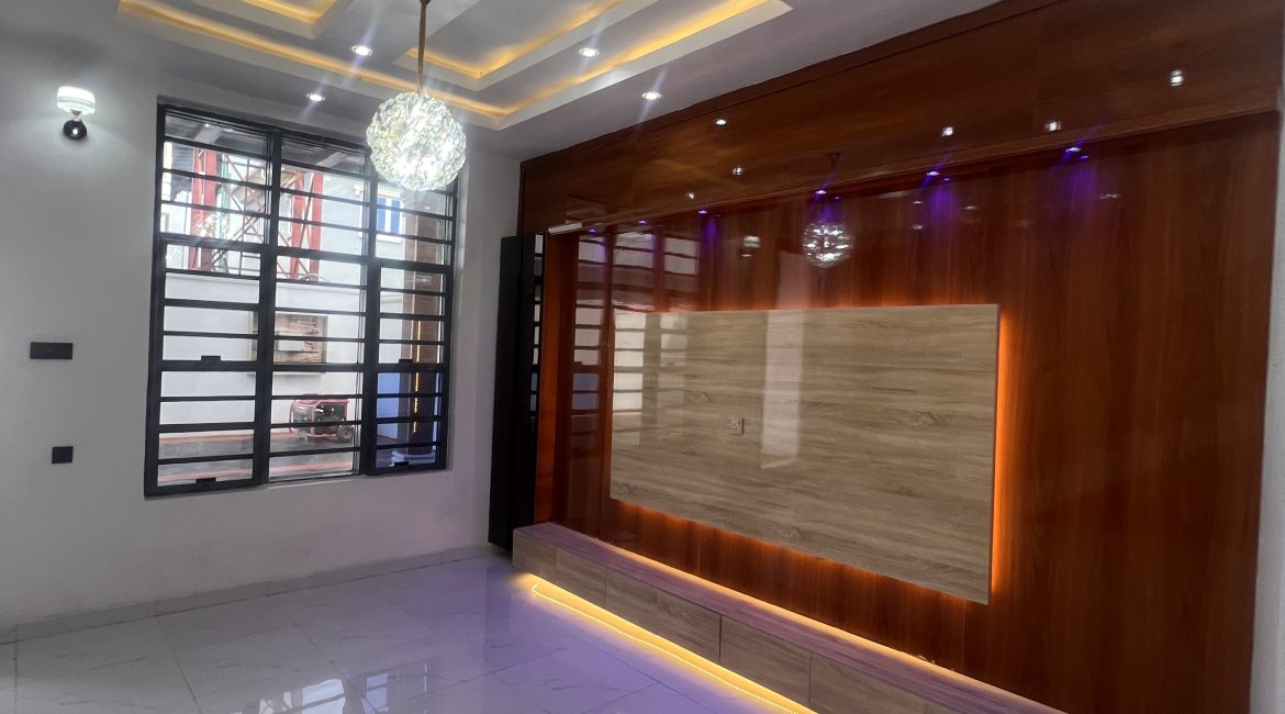 4 bedroom fully detached duplex at Iju road, Lagos