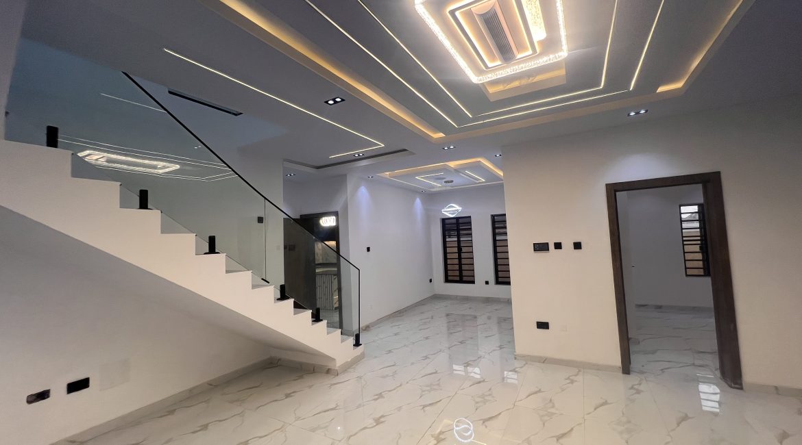4 bedroom fully detached duplex off college road ogba