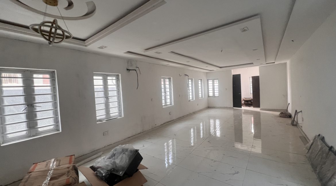 4 bedroom fully detached duplex off college road, ogba