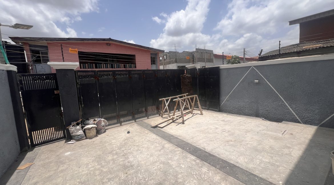 4 bedroom fully detached duplex off college road, ogba